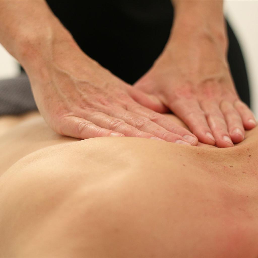 massage, zurück, die deep-tissue-massage